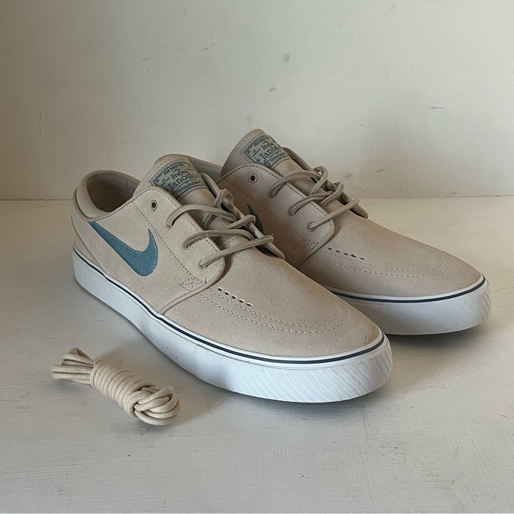 🚫SOLD🚫 Size 9 - Nike SB Zoom Janoski OG+ Mens Beige Blue Suede Skate Shoes
